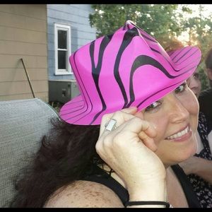 Meet your Posher, Carol